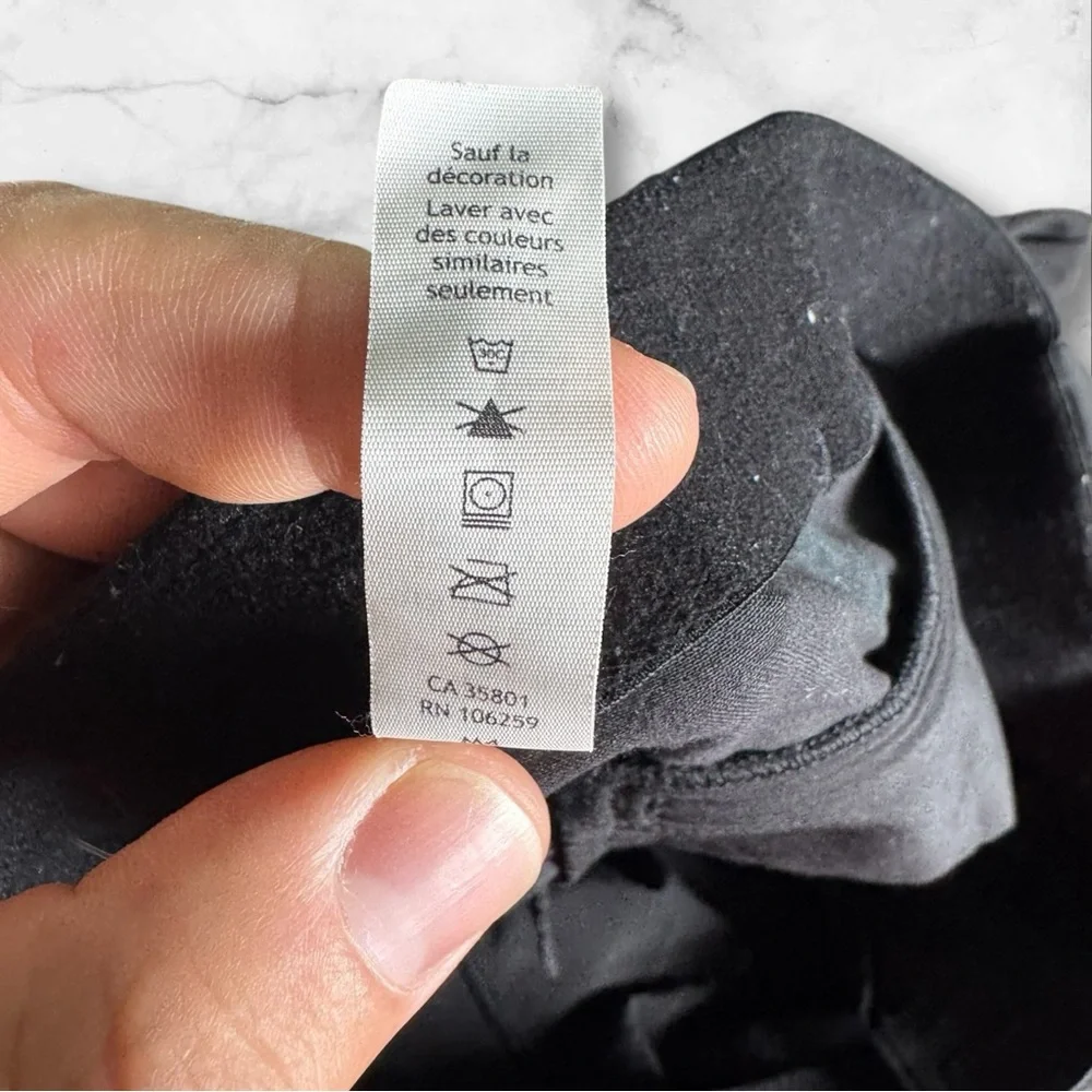 Lululemon In Power MR Crop 24”‎ Black Pants Women’s Size 4